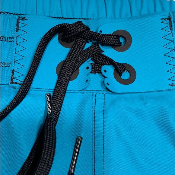 Lululemon shorts 4 aqua blue boardshorts - Picture 6 of 6